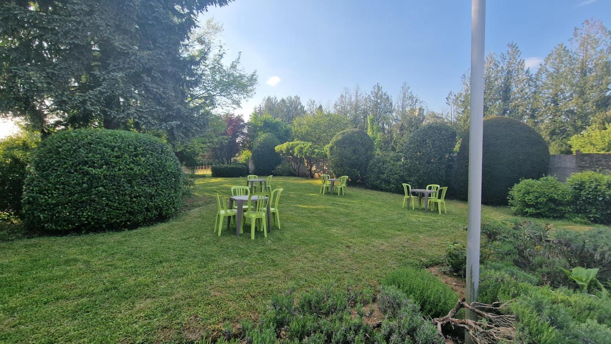 Hotel Saint Jacques Thorigne-sur-Due Exterior photo